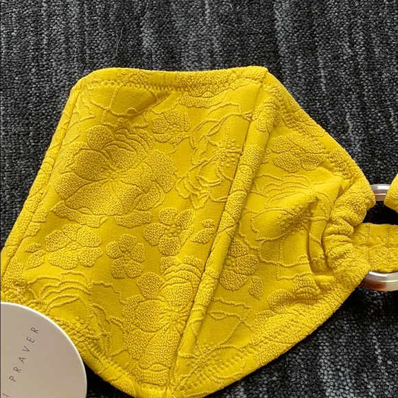 Tori praver bikini - Picture 2 of 10